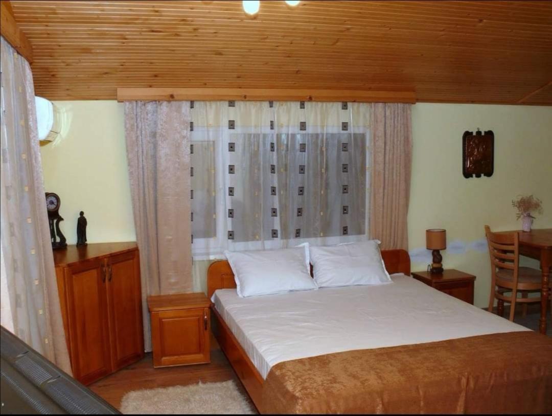 Комплекс Лебанов Hotel Yundola Room photo